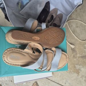 Born Women's Light Gray Cork Sandals